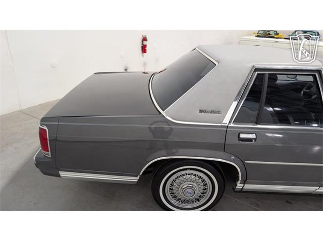 1988 Ford Crown Victoria (CC-2066577) for sale in Caledonia, Wisconsin