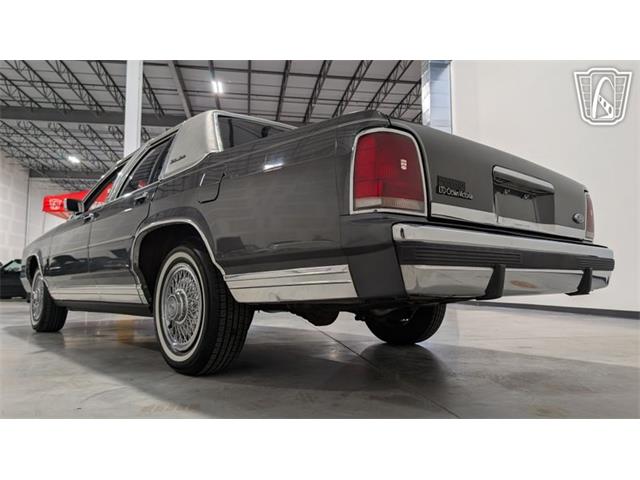 1988 Ford Crown Victoria (CC-2066577) for sale in Caledonia, Wisconsin