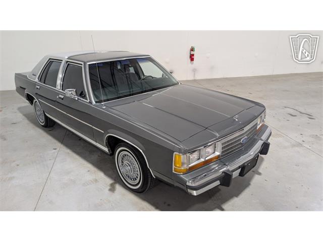 1988 Ford Crown Victoria (CC-2066577) for sale in Caledonia, Wisconsin