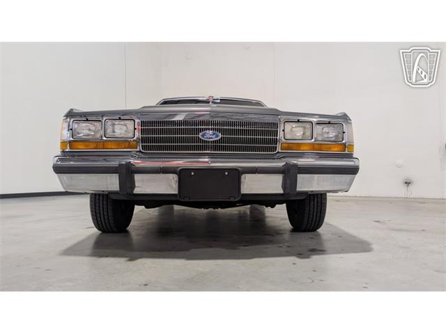 1988 Ford Crown Victoria (CC-2066577) for sale in Caledonia, Wisconsin