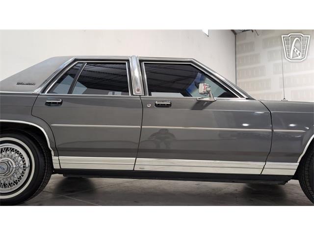 1988 Ford Crown Victoria (CC-2066577) for sale in Caledonia, Wisconsin