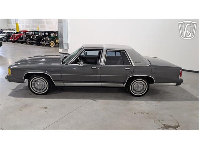 1988 Ford Crown Victoria (CC-2066577) for sale in Caledonia, Wisconsin