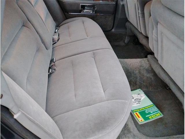 1986 Lincoln Town Car (CC-2066642) for sale in Carlisle, Pennsylvania