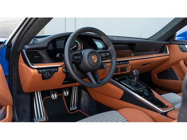 2023 Porsche 911 (CC-2066766) for sale in Costa Mesa, California