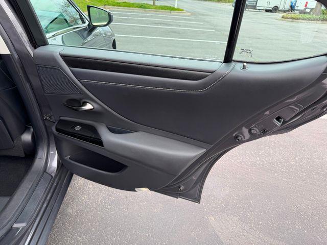 2022 Lexus ES300 (CC-2066842) for sale in Seattle, Washington