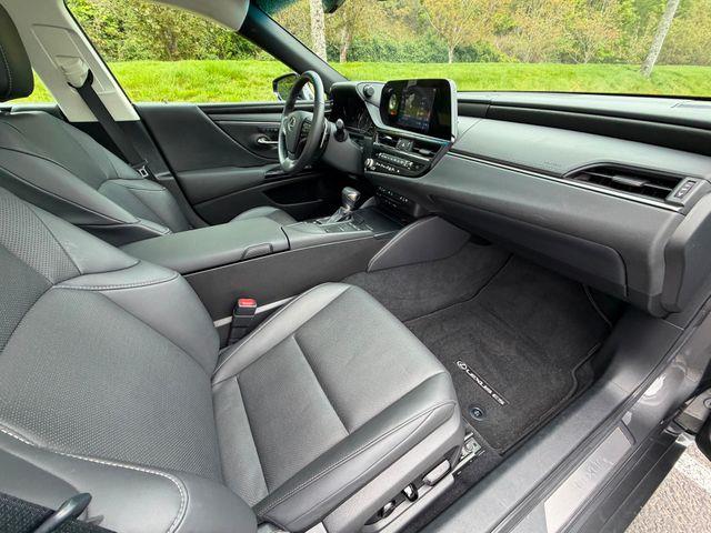 2022 Lexus ES300 (CC-2066842) for sale in Seattle, Washington