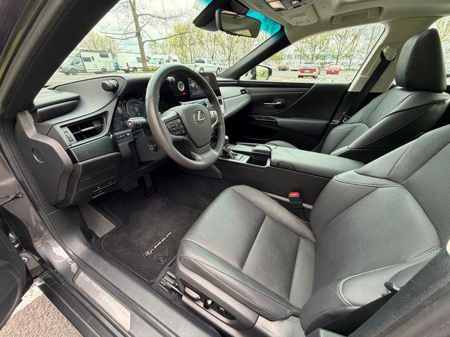 2022 Lexus ES300 (CC-2066842) for sale in Seattle, Washington