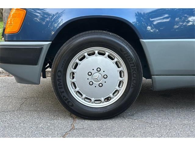 1988 Mercedes-Benz 300CE (CC-2066889) for sale in Savannah, Georgia