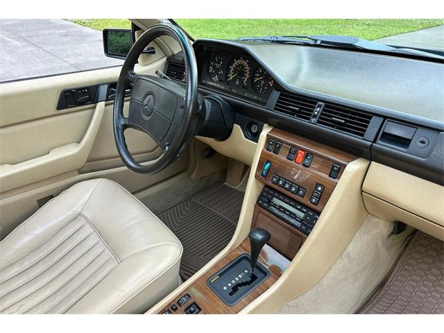 1988 Mercedes-Benz 300CE (CC-2066889) for sale in Savannah, Georgia