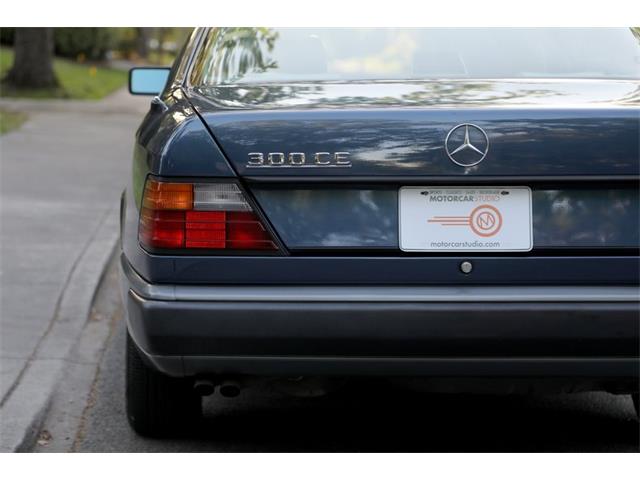 1988 Mercedes-Benz 300CE (CC-2066889) for sale in Savannah, Georgia