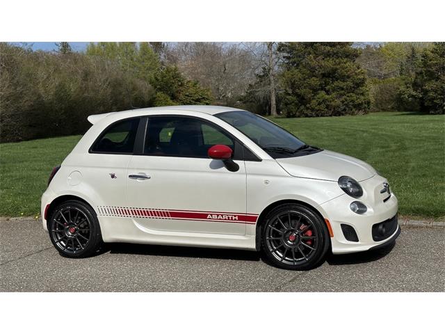 2017 Fiat 500 Abarth (CC-2066915) for sale in Southampton, New York