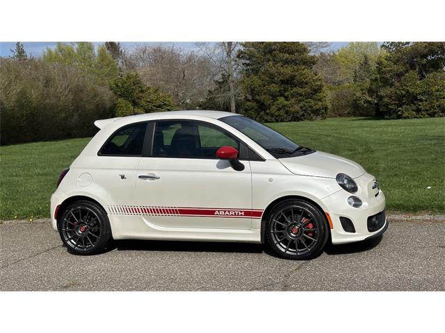 2017 Fiat 500 Abarth (CC-2066915) for sale in Southampton, New York