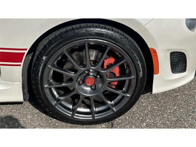 2017 Fiat 500 Abarth (CC-2066915) for sale in Southampton, New York