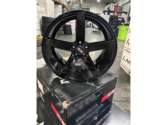 2013 Mercedes-Benz SL550 (CC-2066942) for sale in Irvine, California