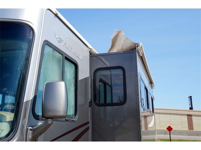 2008 Fleetwood Terra (CC-2067168) for sale in Ramsey, Minnesota