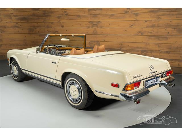 1970 Mercedes-Benz 280SL (CC-2067181) for sale in Waalwijk, Noord Brabant