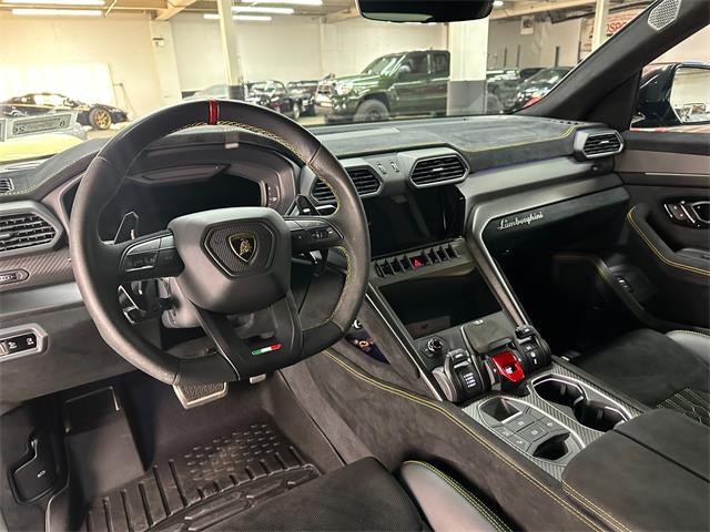 2023 Lamborghini Urus (CC-2067182) for sale in Huntington Station, New York