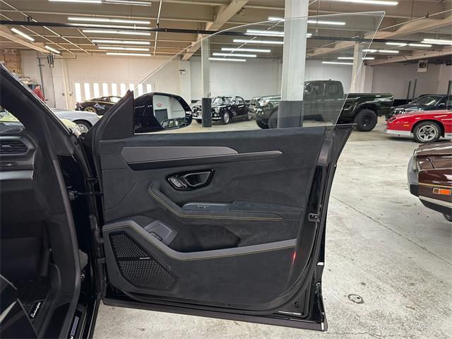 2023 Lamborghini Urus (CC-2067182) for sale in Huntington Station, New York