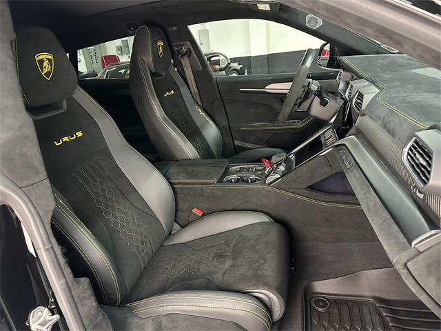 2023 Lamborghini Urus (CC-2067182) for sale in Huntington Station, New York