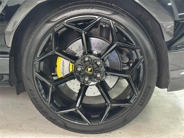 2023 Lamborghini Urus (CC-2067182) for sale in Huntington Station, New York