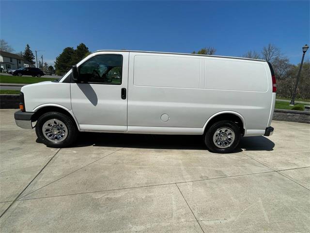 2010 Chevrolet Express (CC-2067185) for sale in Hilton, New York