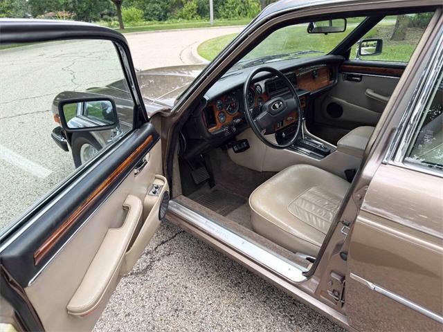 1985 Jaguar XJ (CC-2067210) for sale in Carey, Illinois