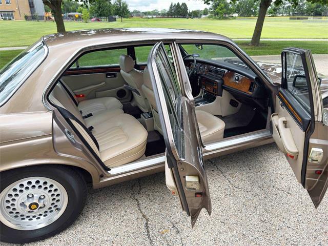 1985 Jaguar XJ (CC-2067210) for sale in Carey, Illinois