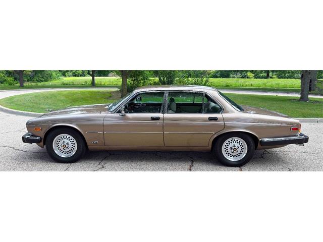 1985 Jaguar XJ (CC-2067210) for sale in Carey, Illinois