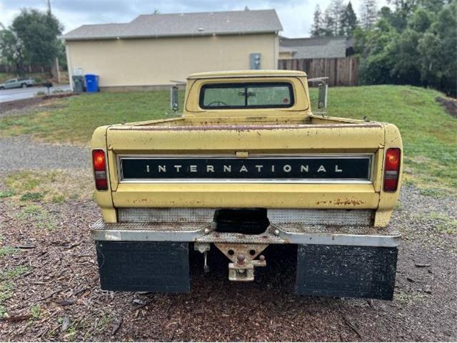 1972 International 1210 (CC-2067400) for sale in Cadillac, Michigan