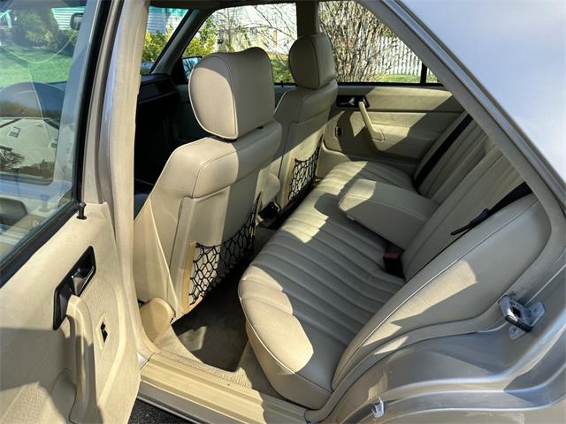 1992 Mercedes-Benz 190 (CC-2067432) for sale in Hingham, Massachusetts