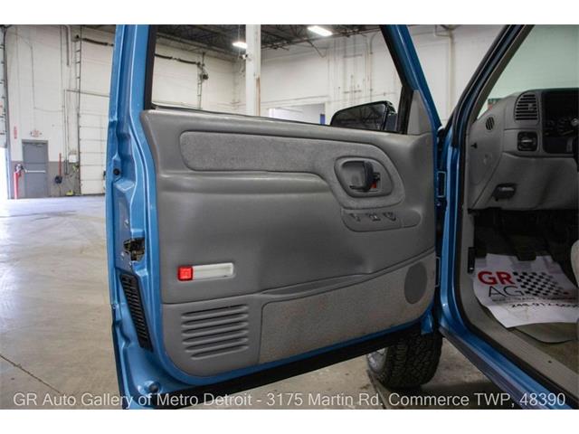 1996 Chevrolet K-2500 (CC-2067636) for sale in Kentwood, Michigan