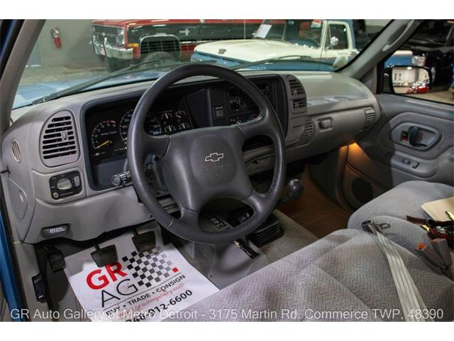 1996 Chevrolet K-2500 (CC-2067636) for sale in Kentwood, Michigan