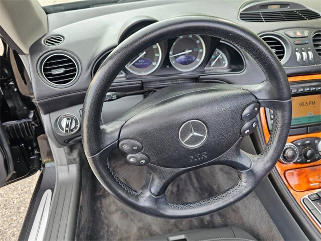 2004 Mercedes-Benz SL-Class (CC-2067790) for sale in Woodland Hills, California