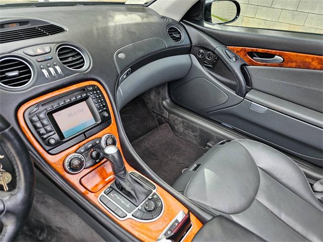 2004 Mercedes-Benz SL-Class (CC-2067790) for sale in Woodland Hills, California
