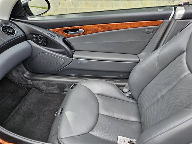 2004 Mercedes-Benz SL-Class (CC-2067790) for sale in Woodland Hills, California