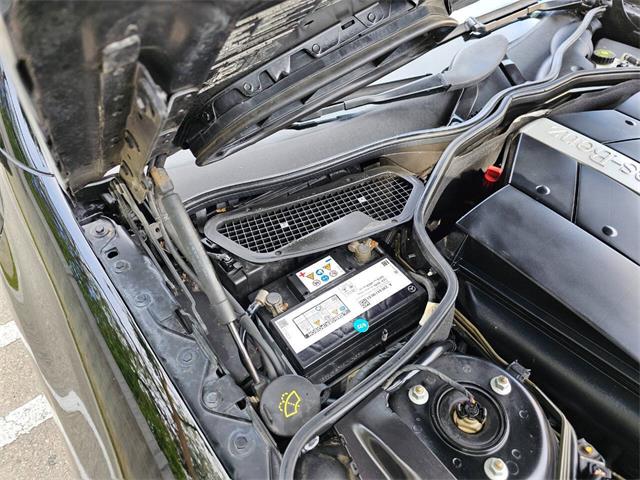 2004 Mercedes-Benz SL-Class (CC-2067790) for sale in Woodland Hills, California