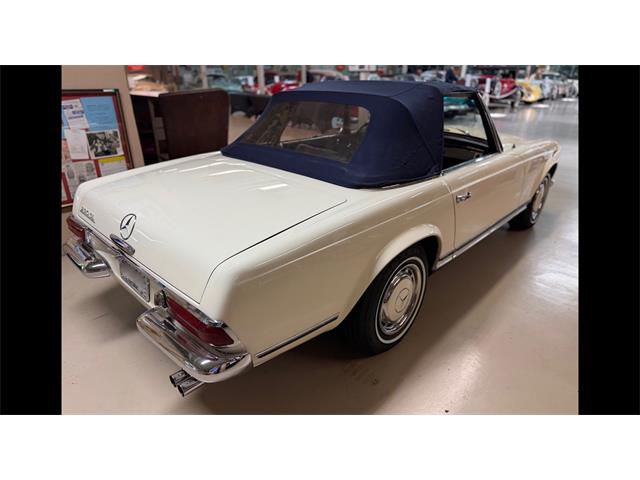 1967 Mercedes-Benz 230SL (CC-2067844) for sale in Biloxi, Mississippi