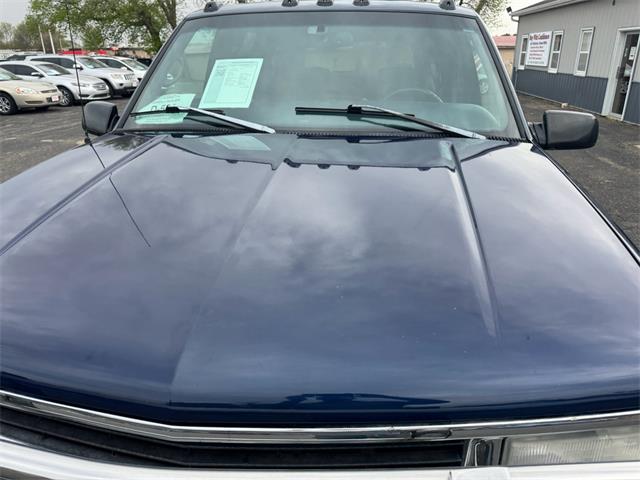 1997 Chevrolet Suburban (CC-2067937) for sale in Brookings, South Dakota