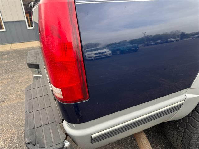 1997 Chevrolet Suburban (CC-2067937) for sale in Brookings, South Dakota