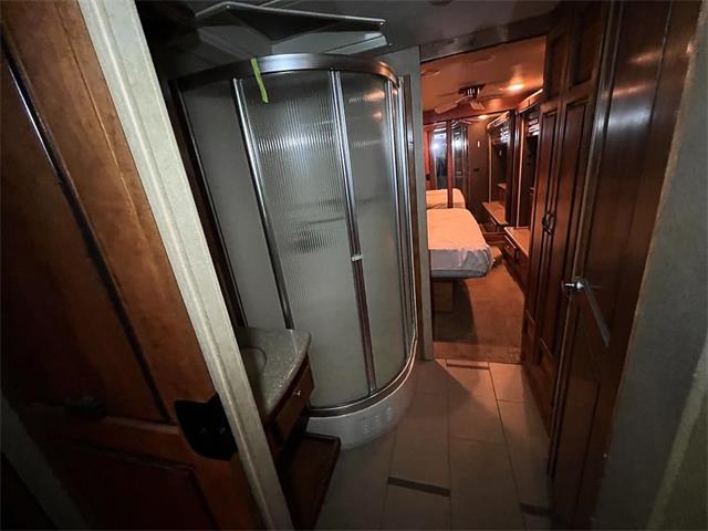 2012 Monaco Knight (CC-2068095) for sale in Palm Desert , California