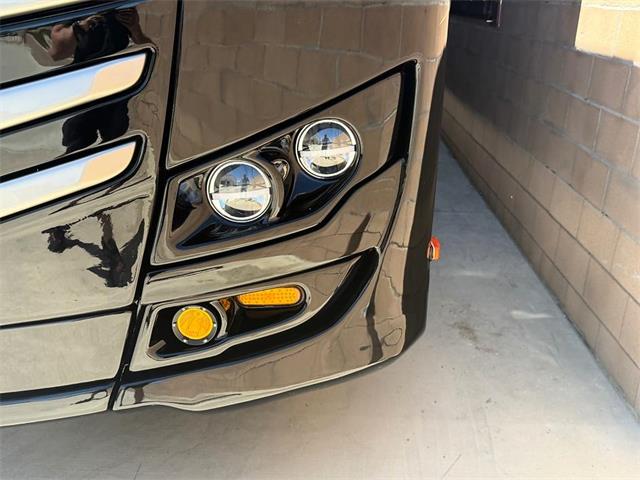 2012 Monaco Knight (CC-2068095) for sale in Palm Desert , California