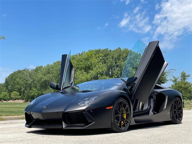 2015 Lamborghini Aventador (CC-2068278) for sale in Dekalb, Illinois