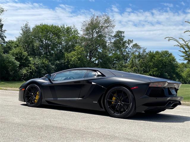 2015 Lamborghini Aventador (CC-2068278) for sale in Dekalb, Illinois
