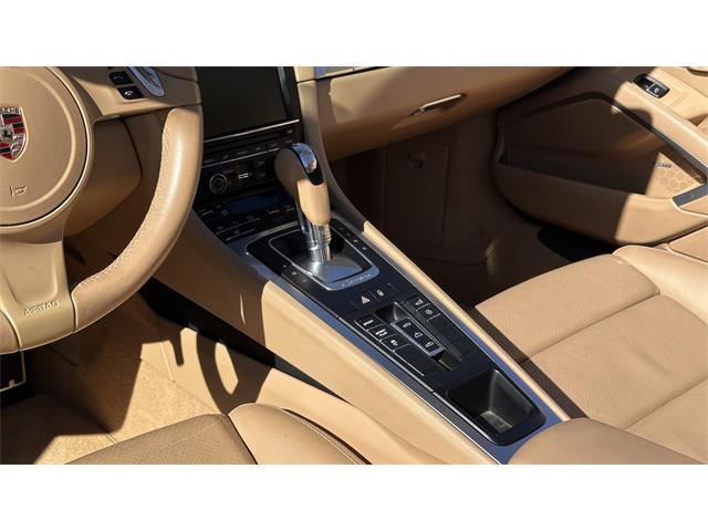 2013 Porsche 911 Carrera Cabriolet (CC-2068366) for sale in Southampton, New York