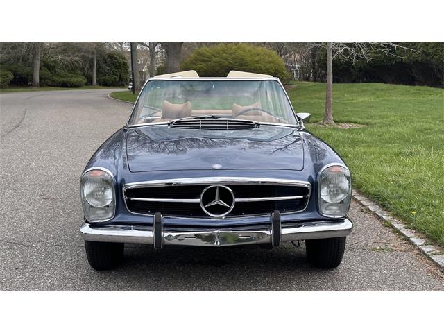 1970 Mercedes-Benz 280SL (CC-2068367) for sale in Southampton, New York