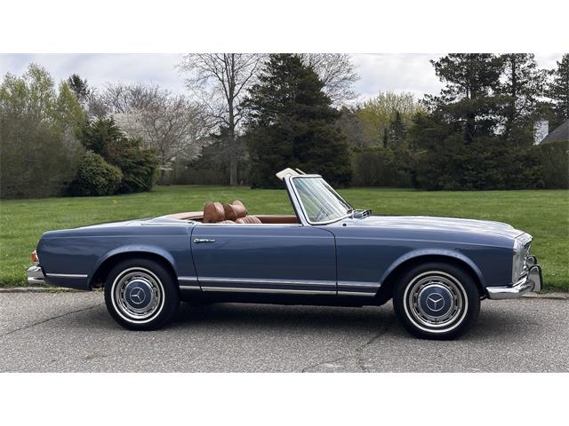 1970 Mercedes-Benz 280SL (CC-2068367) for sale in Southampton, New York