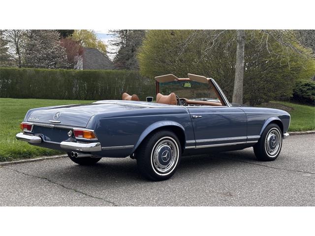 1970 Mercedes-Benz 280SL (CC-2068367) for sale in Southampton, New York