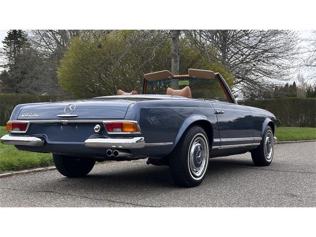 1970 Mercedes-Benz 280SL (CC-2068367) for sale in Southampton, New York