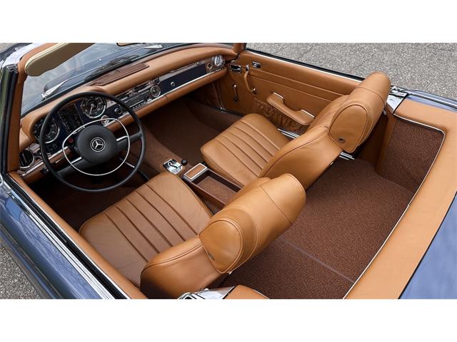1970 Mercedes-Benz 280SL (CC-2068367) for sale in Southampton, New York