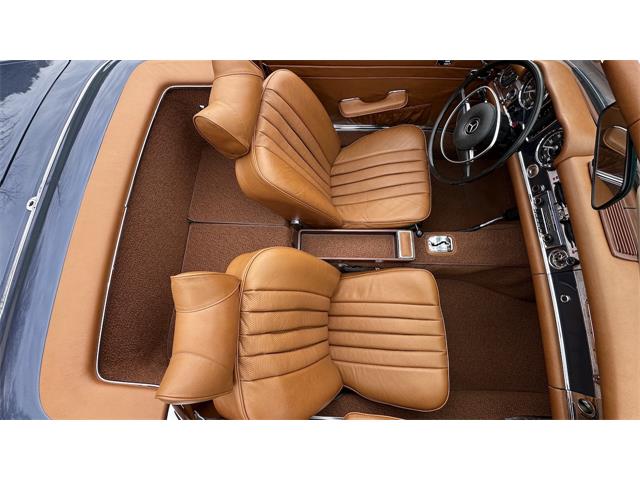 1970 Mercedes-Benz 280SL (CC-2068367) for sale in Southampton, New York